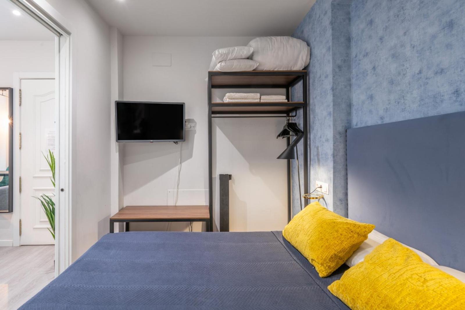 Pineapple Suite Malaga Bagian luar foto